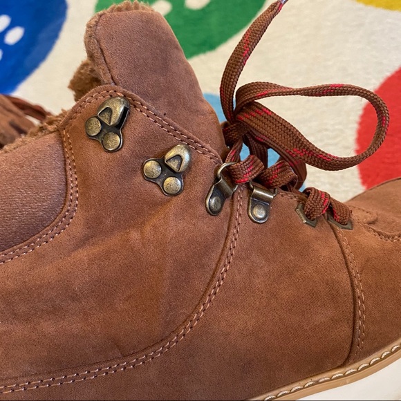 AE Booties- NEW! - Picture 3 of 12